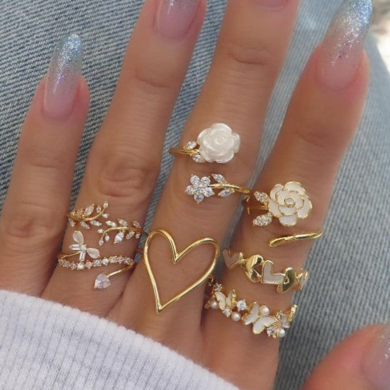 Vintage White Rose Hollow Heart Stackable Ring Set Elegant Floral Butterfly Rhinestone Layerable Finger Rings Aesthetic Statement Rings For Women