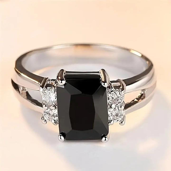 Square Black Diamond Split‑Shank Ring Luxury Vintage Women Ring