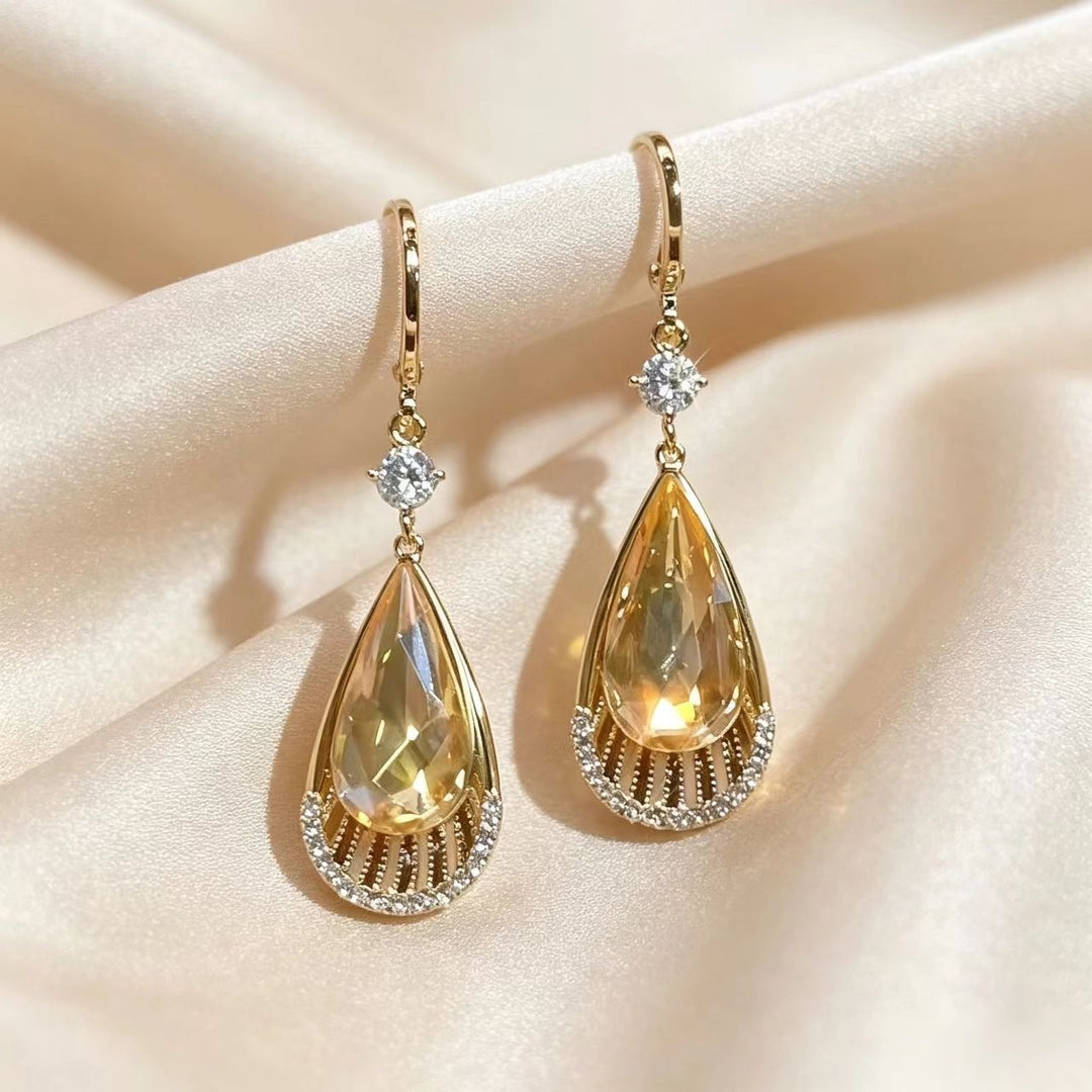 Champagne Pear Cut Diamond Drop Earrings Women Vintage Filigree Fan Halo Gold Earrings