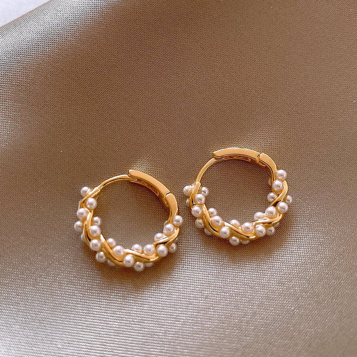 Twisted Pearl Hoop Earrings Small Huggie Circle Earrings Dainty Woven Pearl Ear Buckle Minimalist Elegant Stackable Fashion Jewelry For Women Daily Dating Party