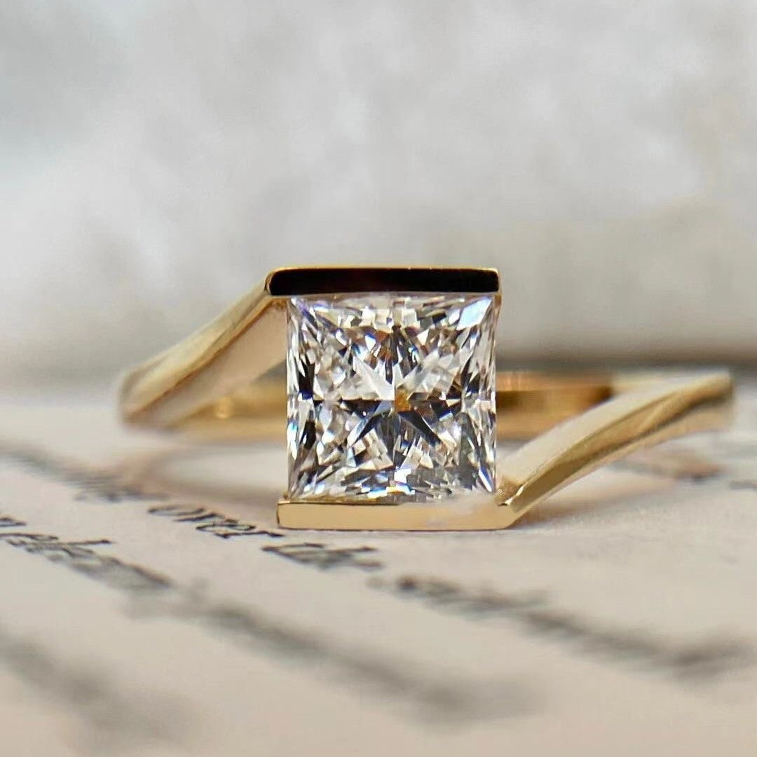 Princess Cut Diamond V-Shaped Split Shank Adjustable Ring Luxury Women Jewelry