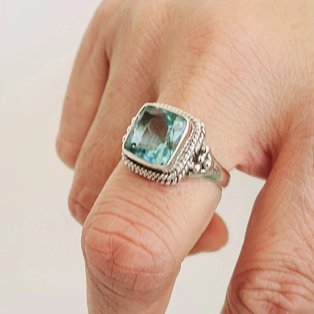 Vintage Square Gemstone Jewelry Ring For Women Inlaid Diamond Handmade Statement Ring