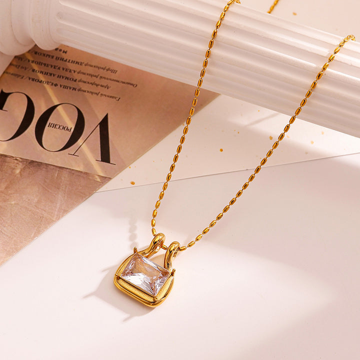 Luxury Rectangle Diamond Handbag Pendant Necklace Fashion Commuter Womens Clavicle Chain