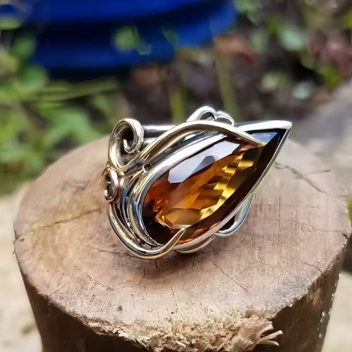 Vintage Scroll‑Pattern Pear‑Cut Citrine Ring Unisex Artistic Twisted Band