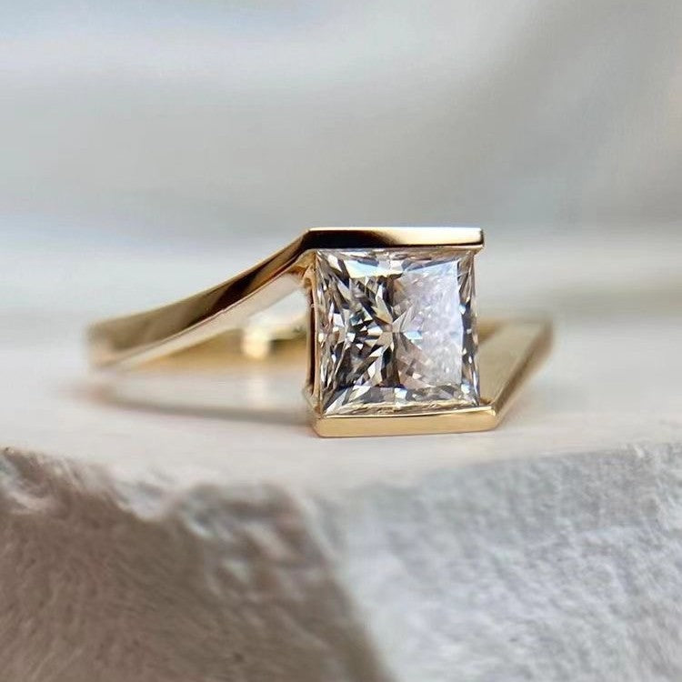 Princess Cut Diamond V-Shaped Split Shank Adjustable Ring Luxury Women Jewelry