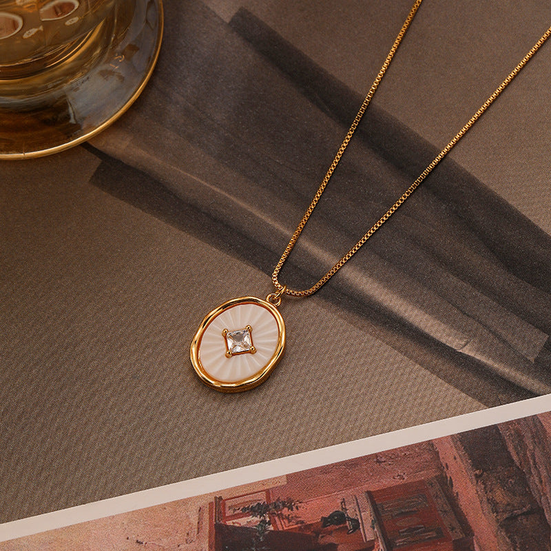 Vintage Oval Mother‑of‑Pearl Square Diamond Pendant Necklace Minimalist Elegant Women Choker