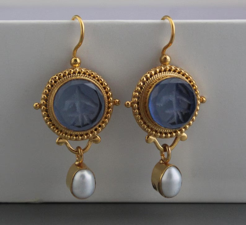 Vintage Carved Blue Gem Pearl Drop Hook Earrings Classical Beaded‑Border Women’s Jewelry
