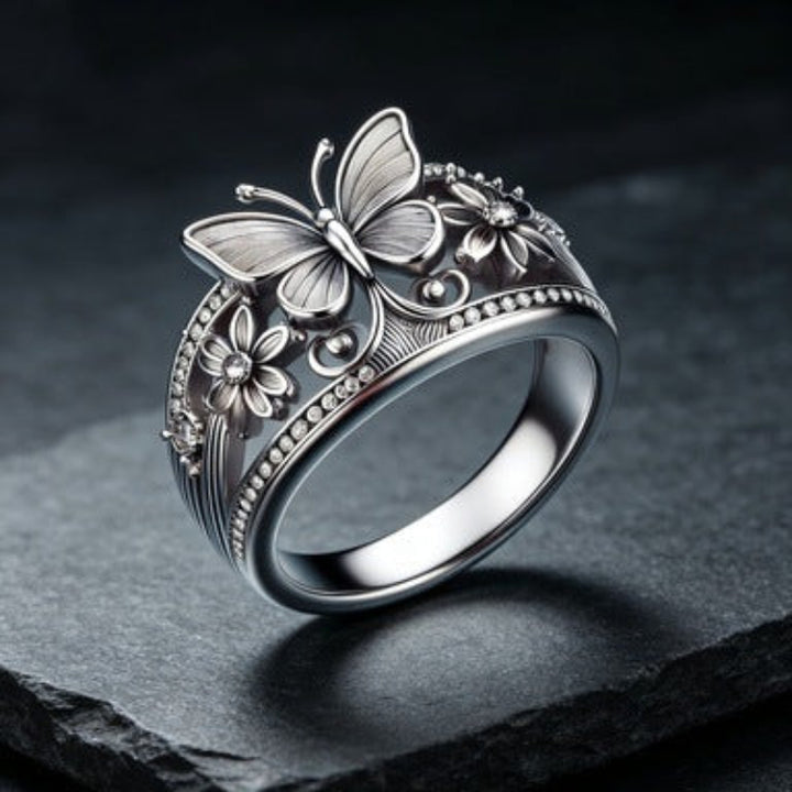 Vintage Butterfly Flower Statement Ring Elegant Inlaid Diamond Women Jewelry