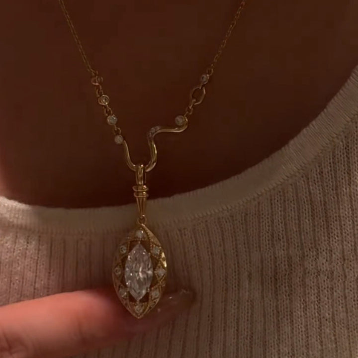 Vintage Marquise Cut Diamond Pendant Necklace Hollow Filigree Wavy Chain Statement Necklace For Women