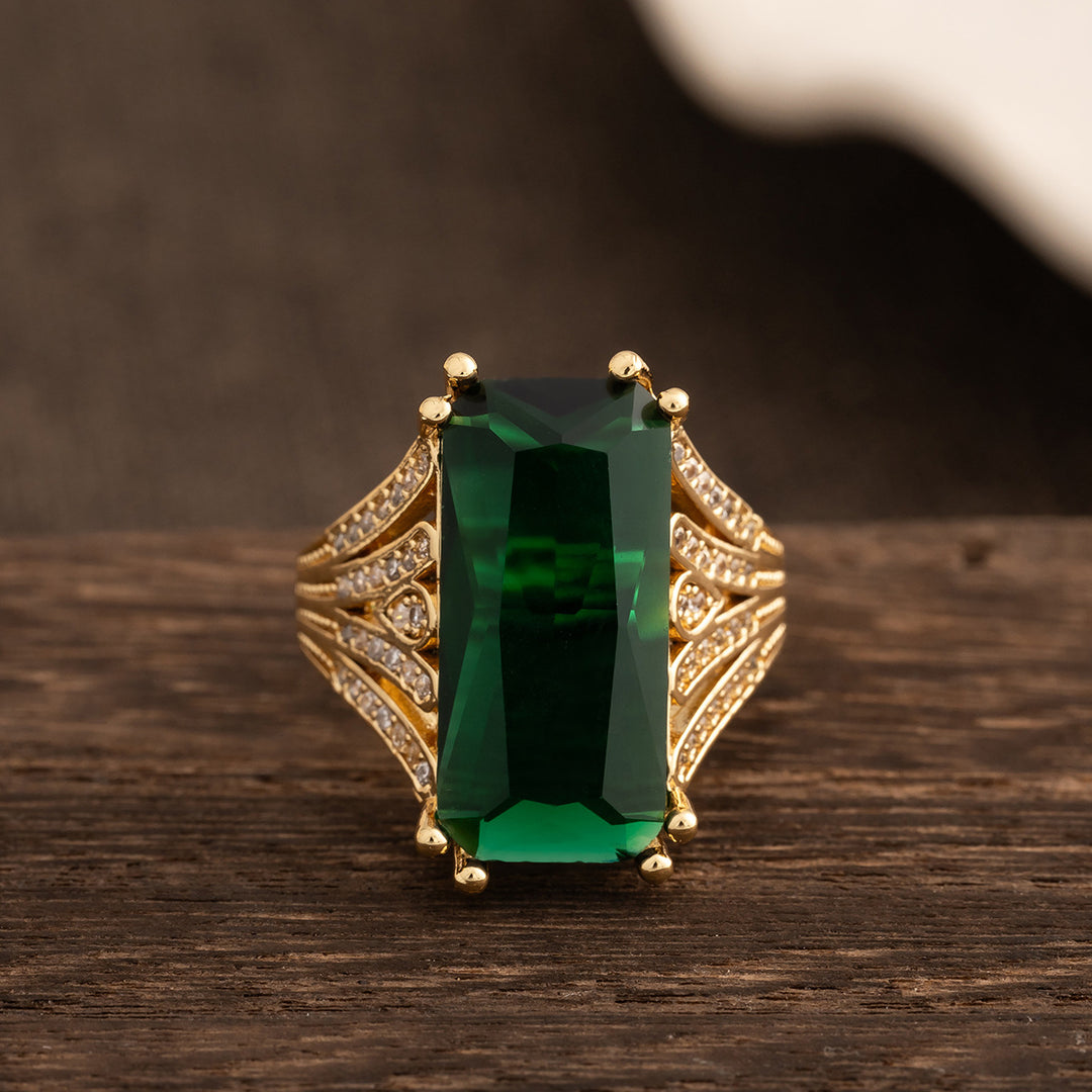 Vintage Art Deco Rectangular Emerald Statement Ring Luxury Wing Shaped Open Band Fashion Jewelry