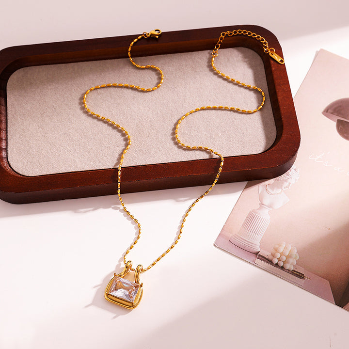 Luxury Rectangle Diamond Handbag Pendant Necklace Fashion Commuter Womens Clavicle Chain