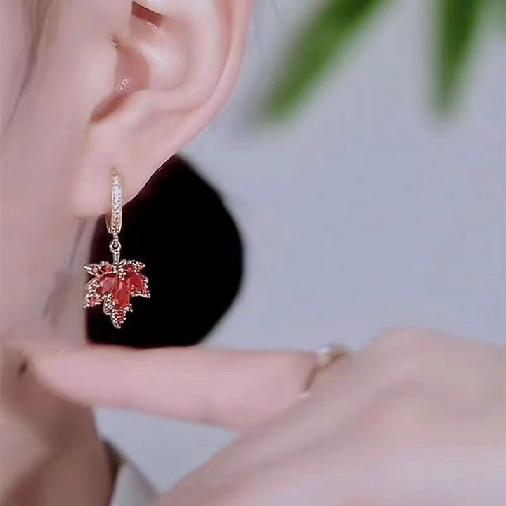 Red Maple Leaf Dangle Hoop Earrings Sparkling Paved Diamond Drop Earrings Autumn Statement Fashion Jewelry For Women Wedding Party Daily Wear