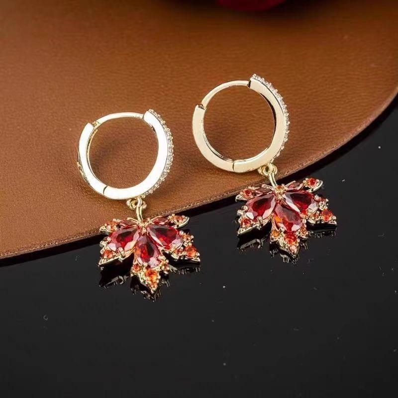 Red Maple Leaf Dangle Hoop Earrings Sparkling Paved Diamond Drop Earrings Autumn Statement Fashion Jewelry For Women Wedding Party Daily Wear