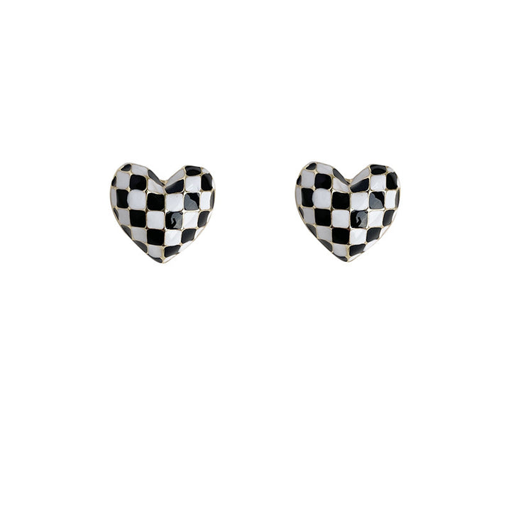 Checkered Heart Stud Earrings, Retro Contrast‑Color Heart‑Shaped Jewelry