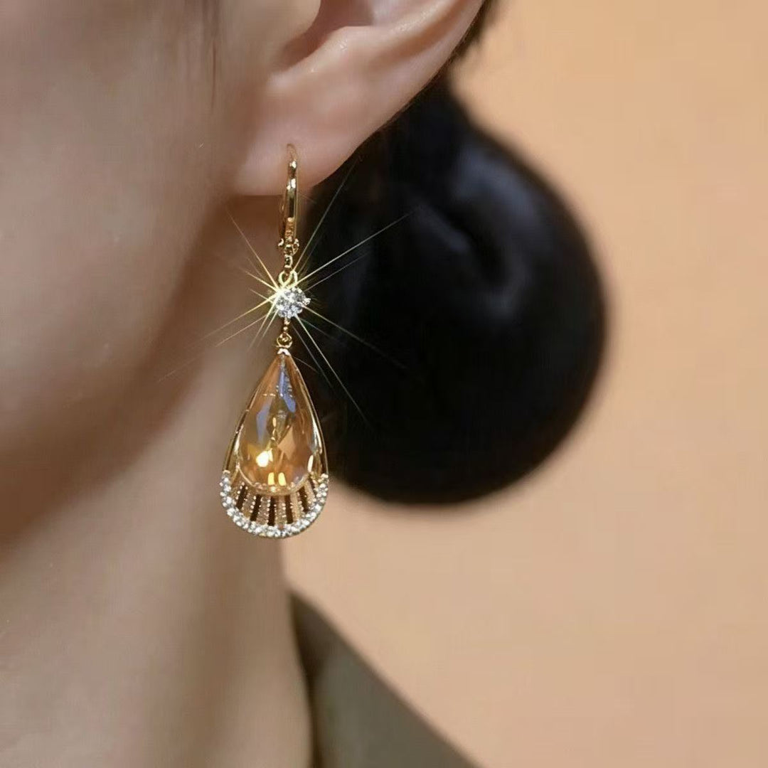 Champagne Pear Cut Diamond Drop Earrings Women Vintage Filigree Fan Halo Gold Earrings