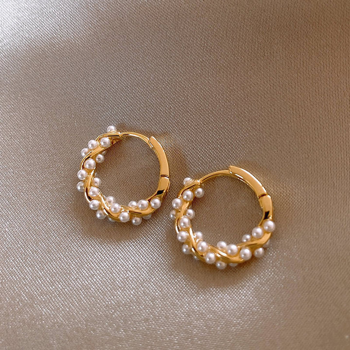 Twisted Pearl Hoop Earrings Small Huggie Circle Earrings Dainty Woven Pearl Ear Buckle Minimalist Elegant Stackable Fashion Jewelry For Women Daily Dating Party