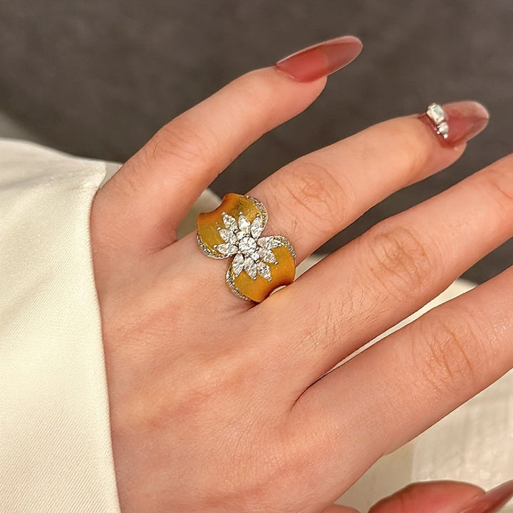 Vintage Textured Engraved Gold Petal Diamond Ring, Luxury Artistic Wide Band Ring For Women
