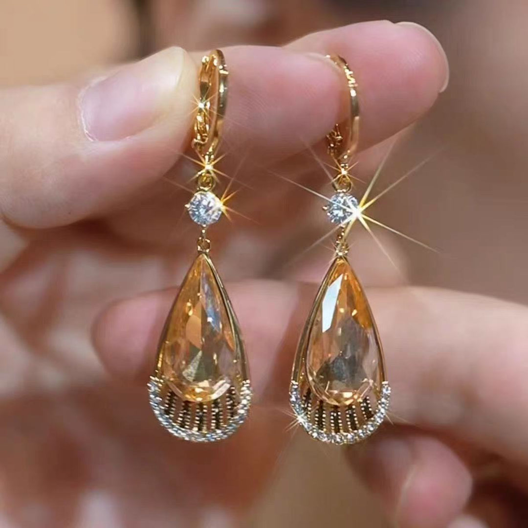 Champagne Pear Cut Diamond Drop Earrings Women Vintage Filigree Fan Halo Gold Earrings