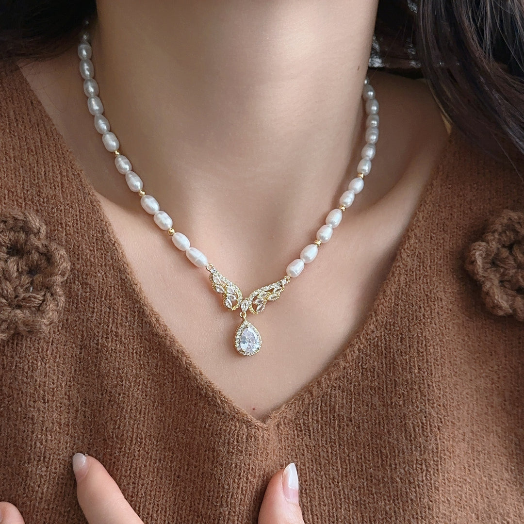 Teardrop Diamond Pendant Butterfly Freshwater Pearl Necklace Vintage Bridal Choker Elegant Statement Jewelry