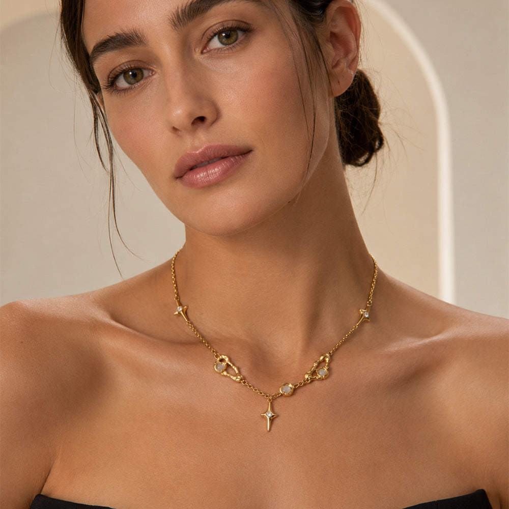 Diamond-Studded Star Pendant Clavicle Chain