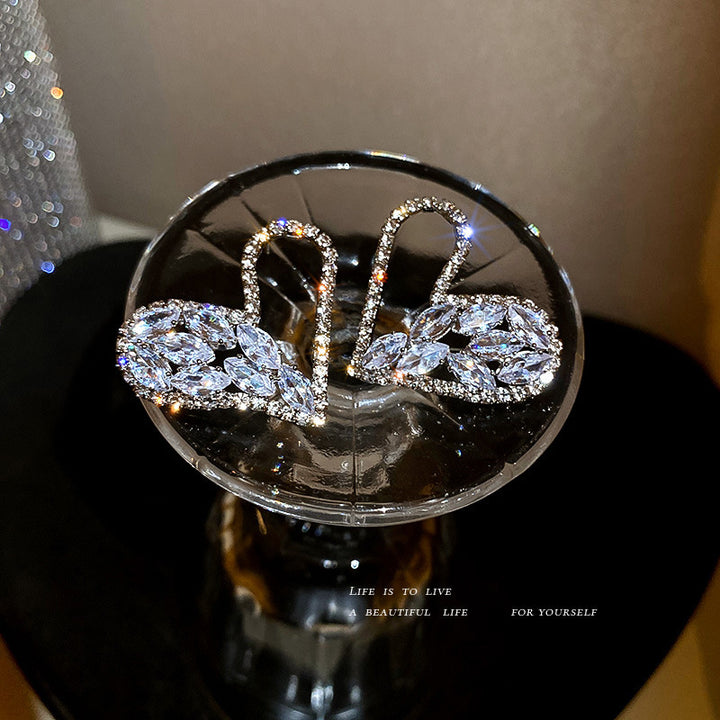 Heart Crystal Earrings Elegant Sparkling Stud Earrings for Women