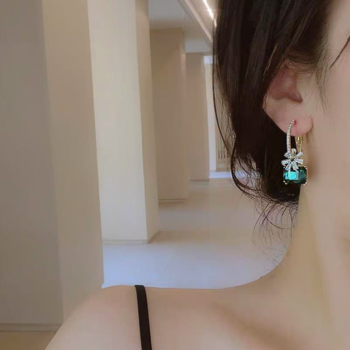 Minimalist Crystal Flower Drop Earrings