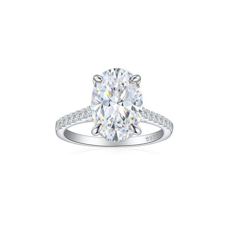 Minimalist Oval-Cut Diamond Engagement Ring