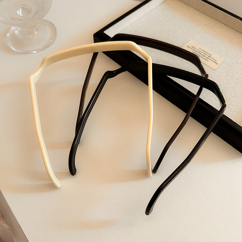Minimalist Invisible Headband