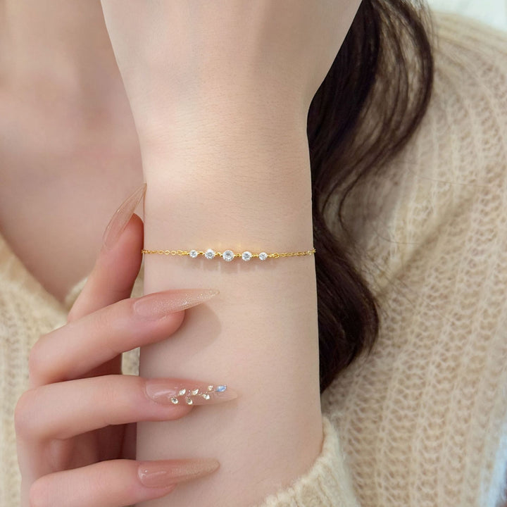 Gradient Diamond Bracelet Minimalist Sparkle Chain Bracelet for Women
