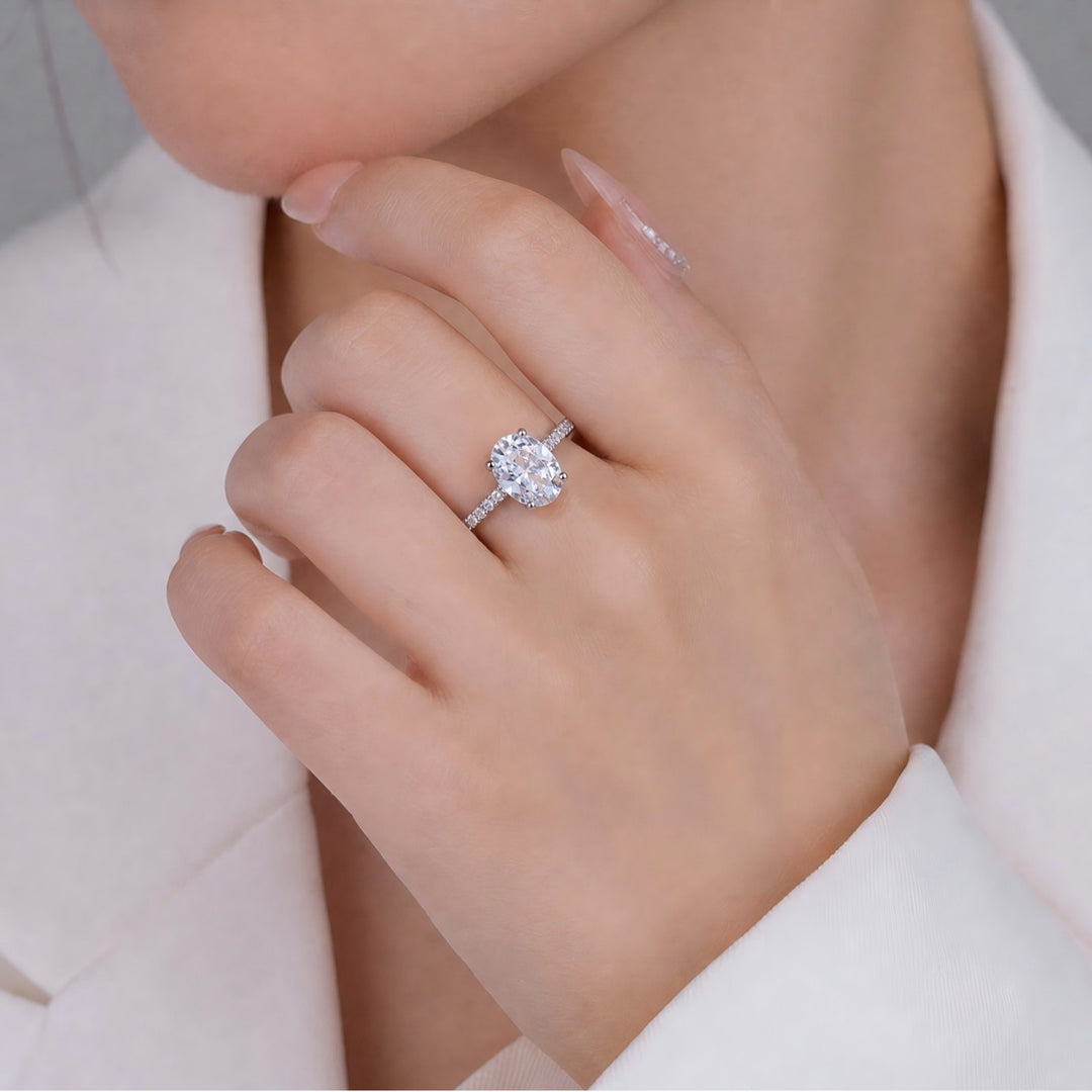 Minimalist Oval-Cut Diamond Engagement Ring