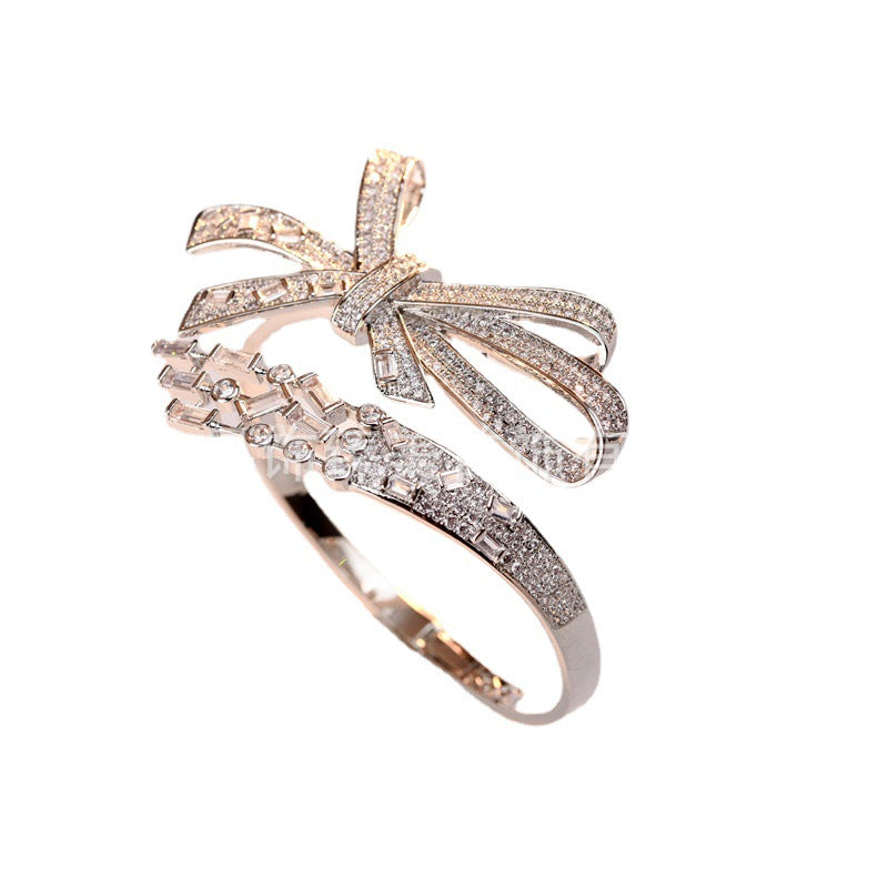 Bow Design Diamond Open Bangle Bracelet Elegant Luxury Sparkling Wrist Jewelry