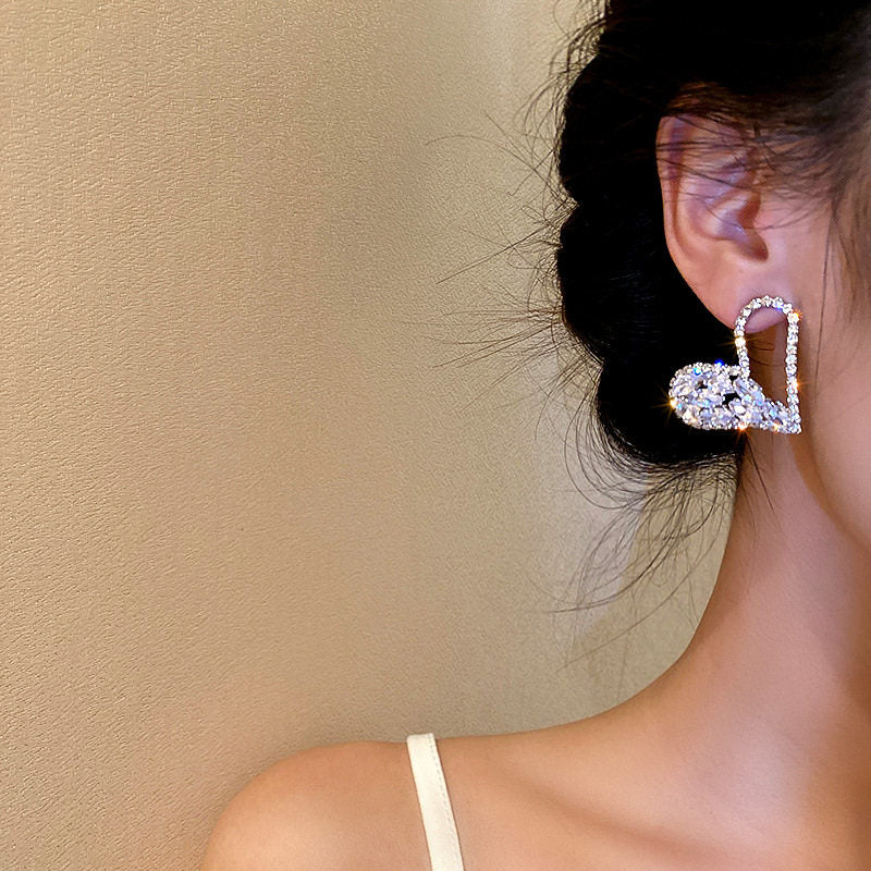 Heart Crystal Earrings Elegant Sparkling Stud Earrings for Women