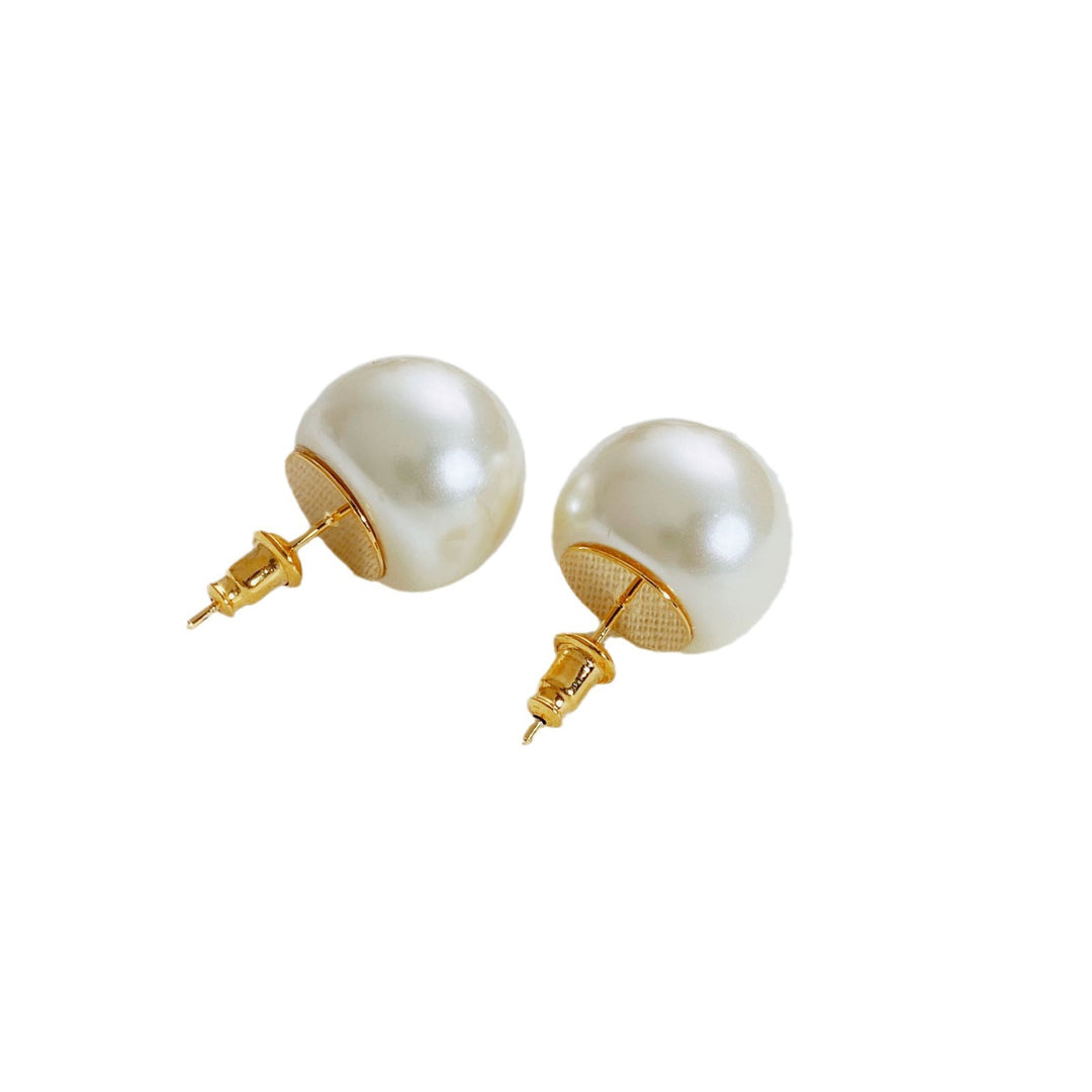 Classic Round Pearl Stud Earrings S925 Silver Post