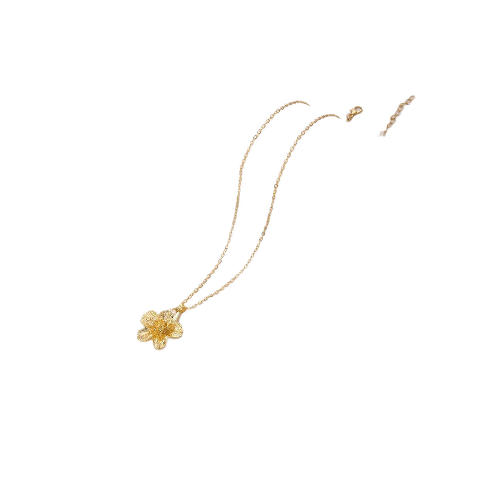 Elegant Floral Pendant Necklace & Bracelet Jewelry Set