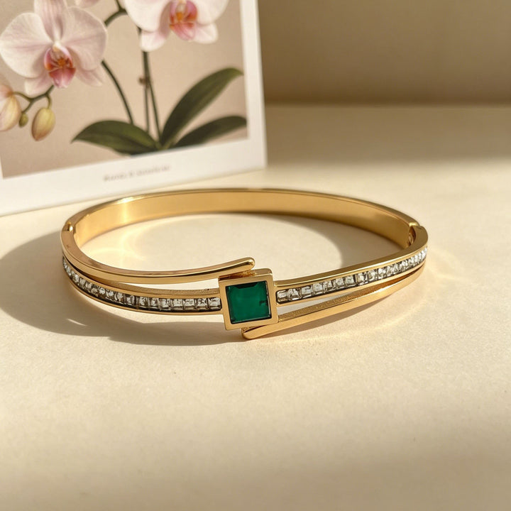 Women's Luxury Square Emerald and Diamond Bracelet