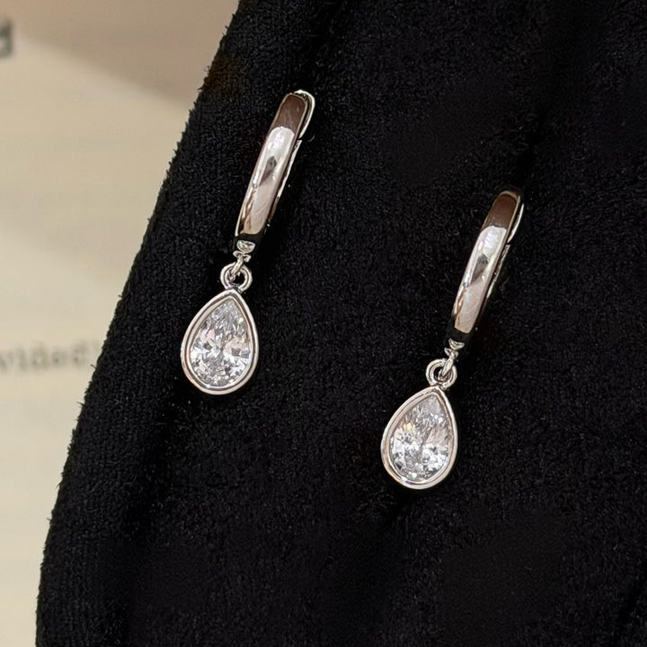 Luxury-style teardrop diamond earrings