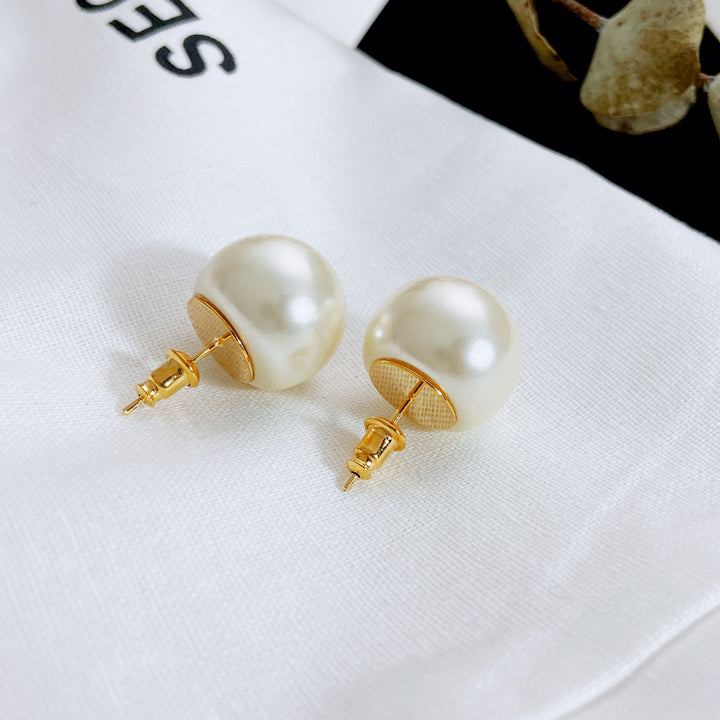 Classic Round Pearl Stud Earrings S925 Silver Post