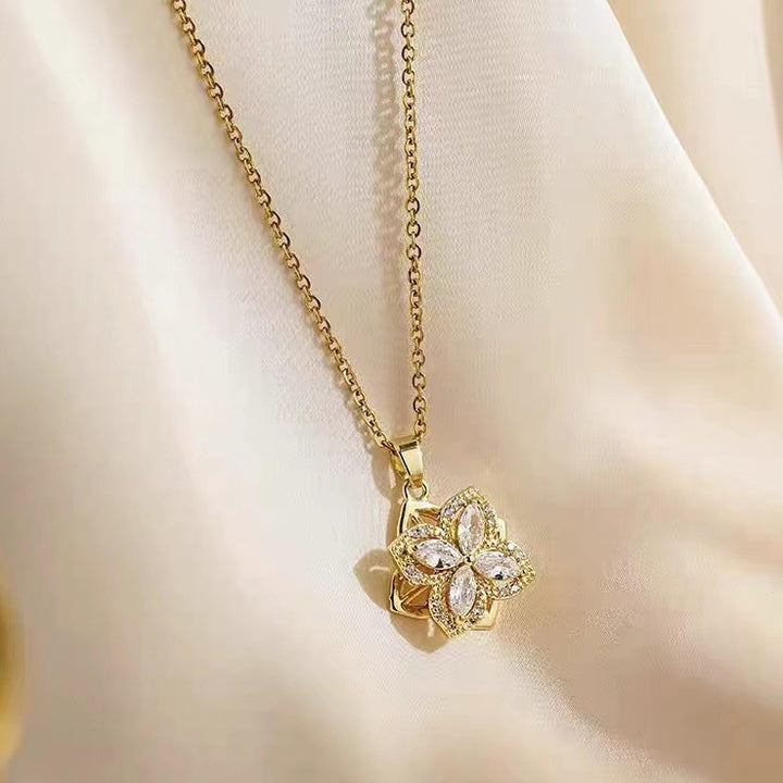 Rotatable Four-Leaf Clover Diamond Pendant Necklace