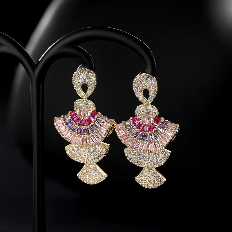 Versatile Gradient Pink Fan-Shaped Tassel Earrings