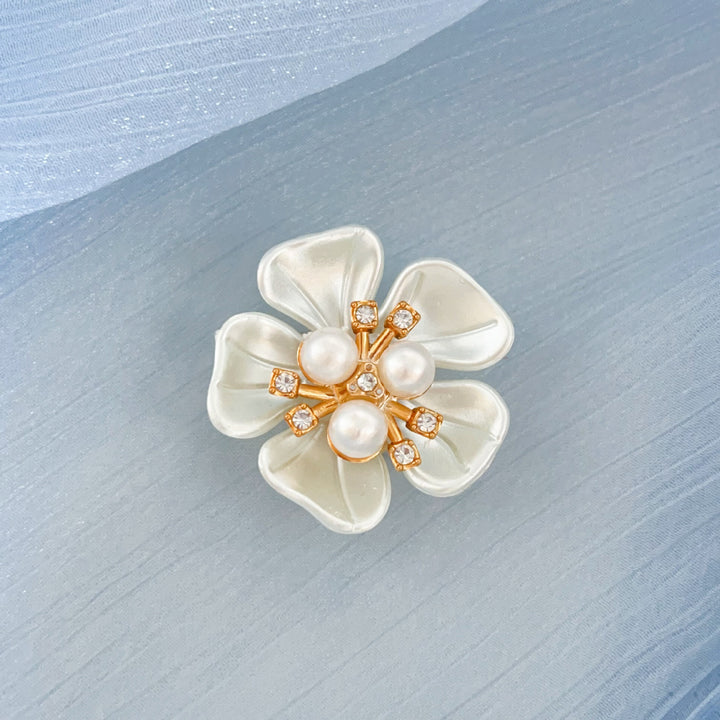 Pearl Diamond Flower Cufflinks Elegant Shirt Cuff Decorative Buttons