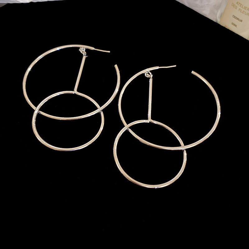 Minimalist Luxury Metal Hoop Earrings