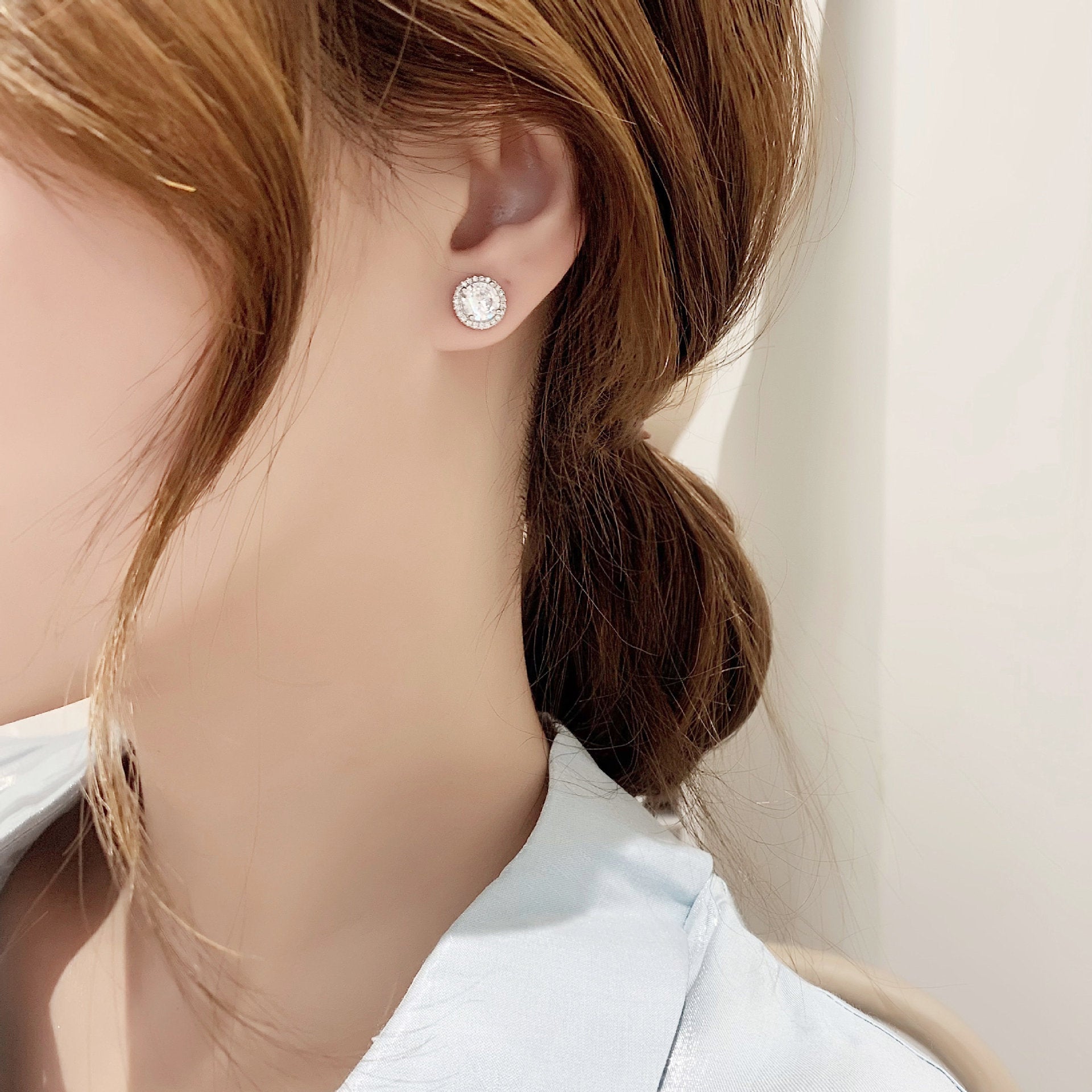 Classic round diamond micro-paved sparkling earrings