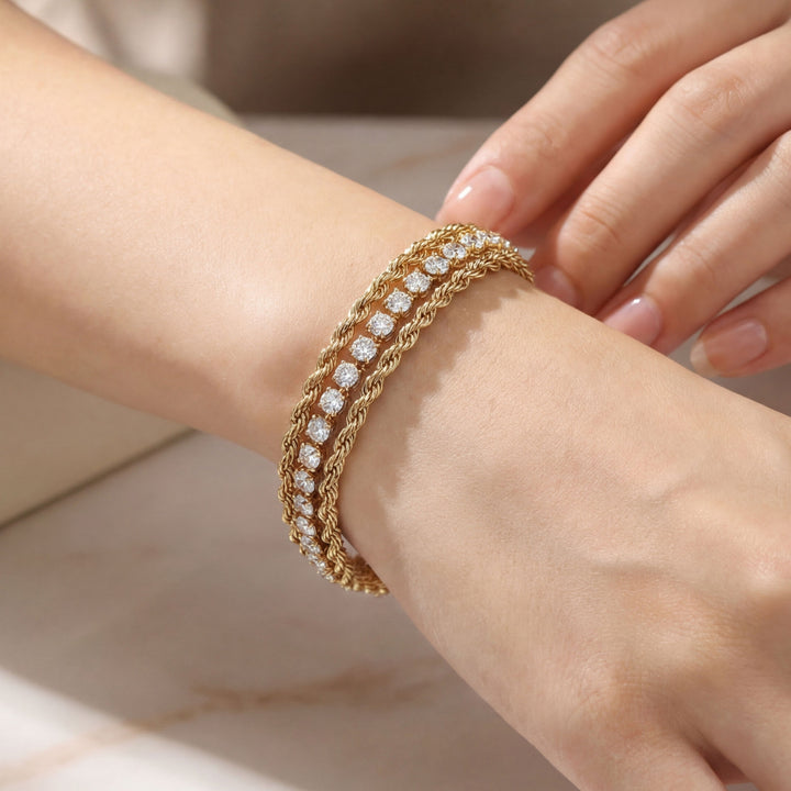 Double‑Layer Wrapped Diamond Bracelet Vintage Luxury Stackable Wrist Accessory