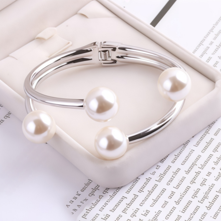 Luxury Pearl Open Bangle Bracelet
