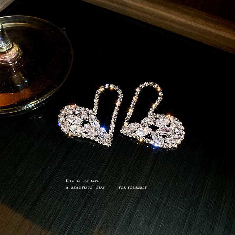 Heart Crystal Earrings Elegant Sparkling Stud Earrings for Women