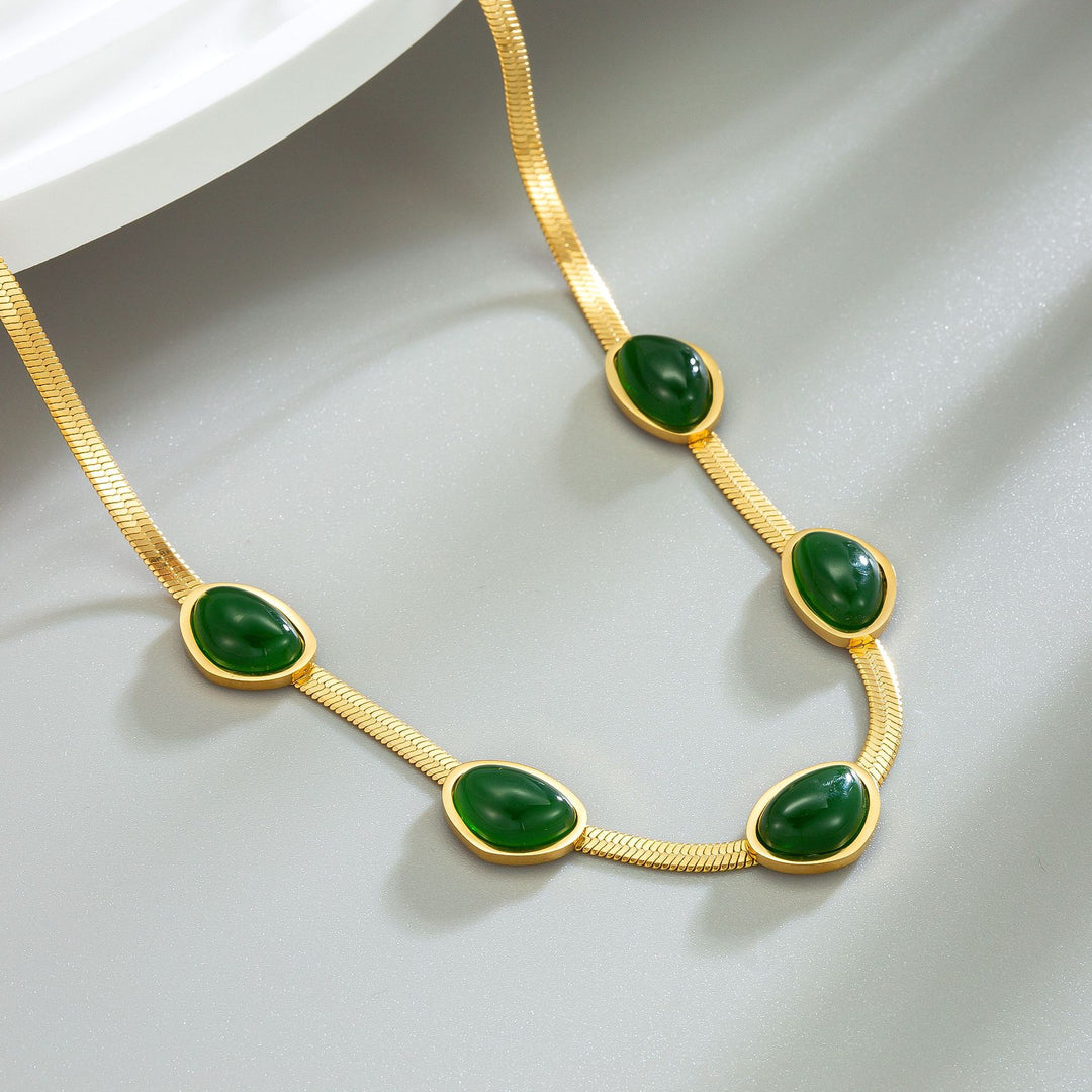 Oval Green Chalcedony 14K Gold Jewelry Set (Elegant Vintage Timeless Style) – Earrings, Necklace & Bracelet