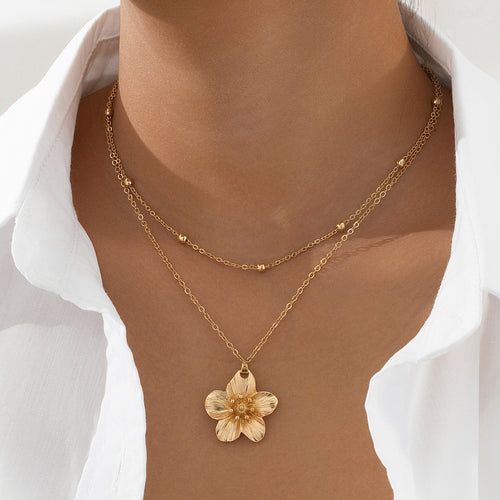 Elegant Floral Pendant Necklace & Bracelet Jewelry Set