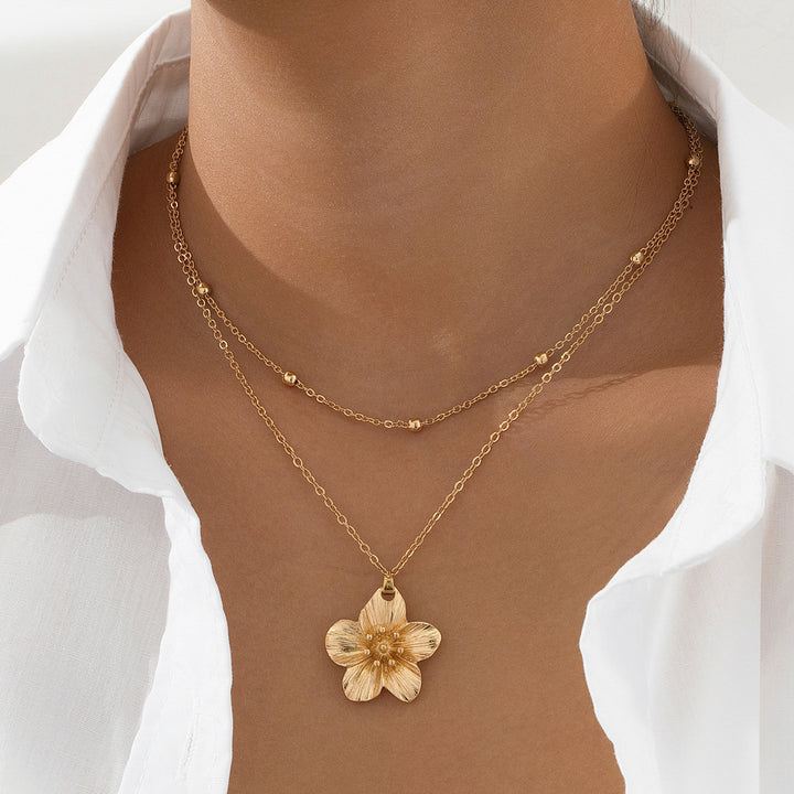 Elegant Floral Pendant Necklace & Bracelet Jewelry Set
